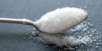 Сколько сахара в столовой ложке