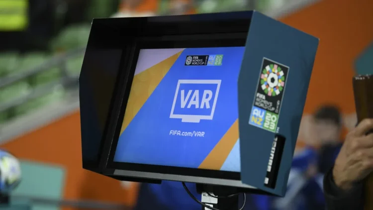VAR